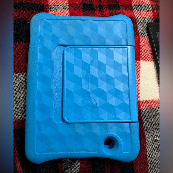 Amazon Fire Kid’s Tablet with Kid Proof Case - Picture 11 of 14